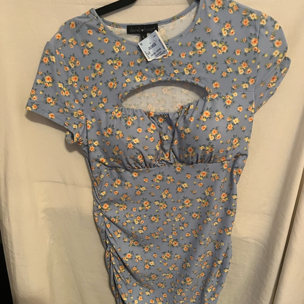 Size juniors L NWT dress